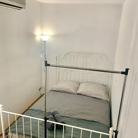 Δωμάτια σε οικογενειακή κατοικία Comfy, And Small In 5 Krasków